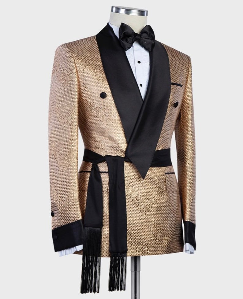 Esmoquin árabe de lujo dorado  - Arabic Formal Wear Men reseña y precio
