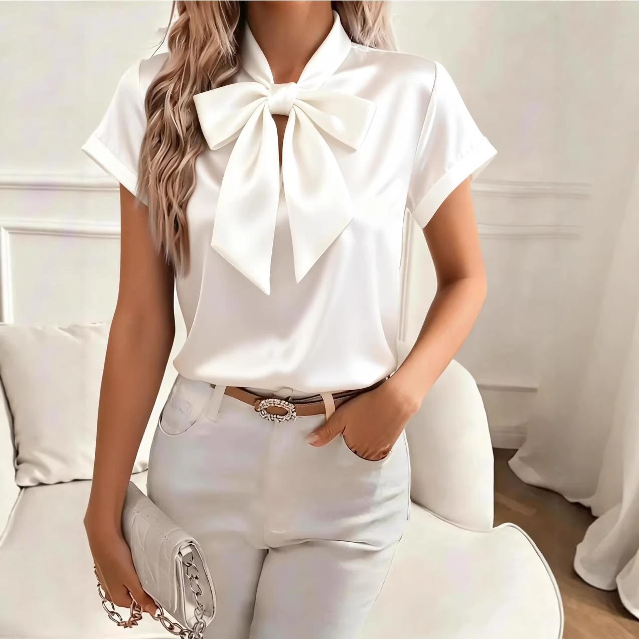 Blusa de Satén Elegante para M - Satin Bow Tie reseña y precio